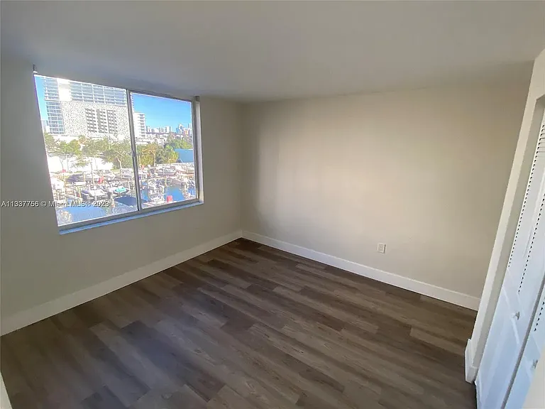 1720 NW North River Dr #408 — Photo 13