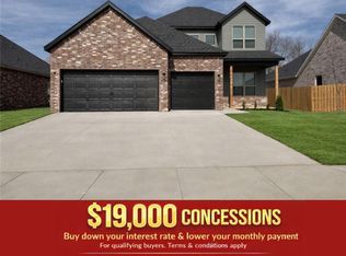 2120 Porter St, Pea Ridge, AR 72751