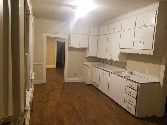 Kitchen facing leading to dining room
