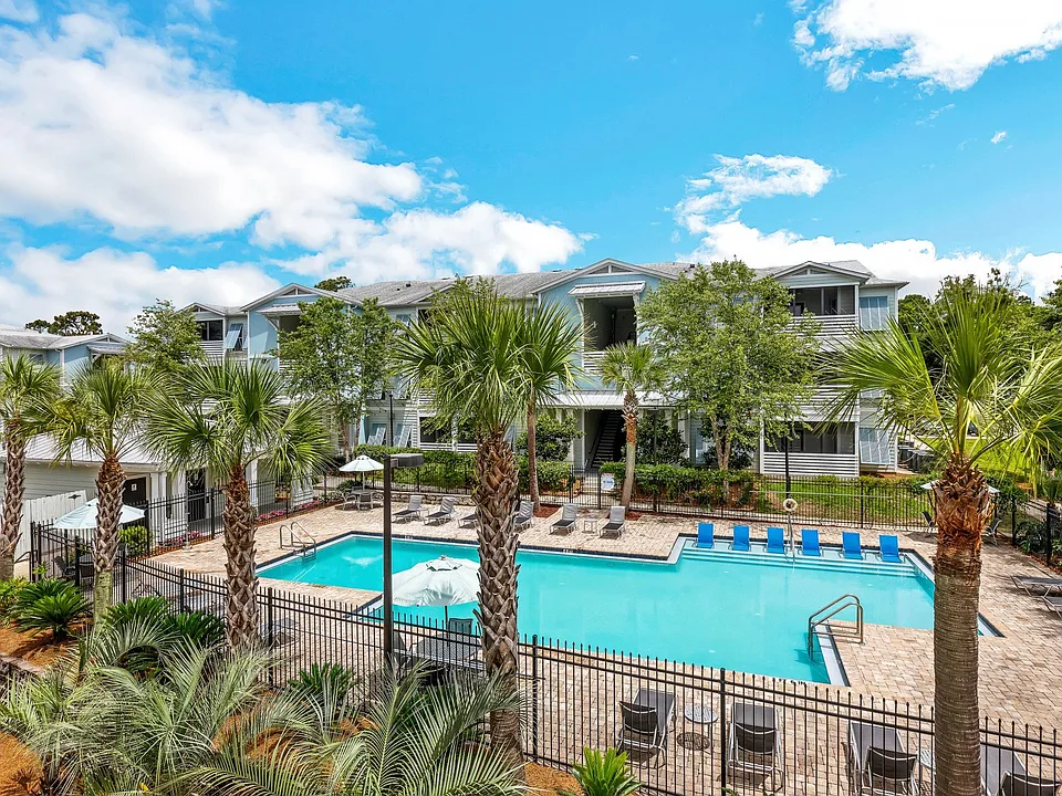 West Woods Apartments