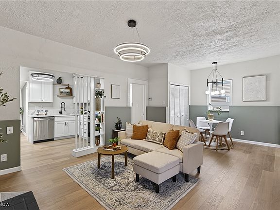 4th image of 605 W Shore Blvd