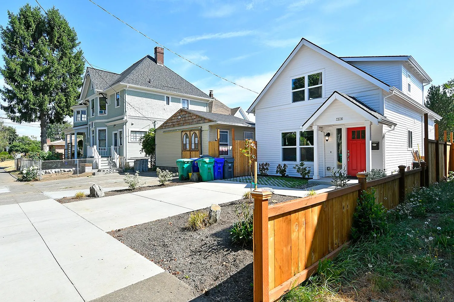 3 bed, 1250 sqft, $2,600 — Photo 3