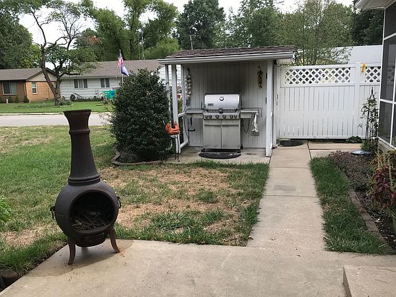 Grilling area & Storage 