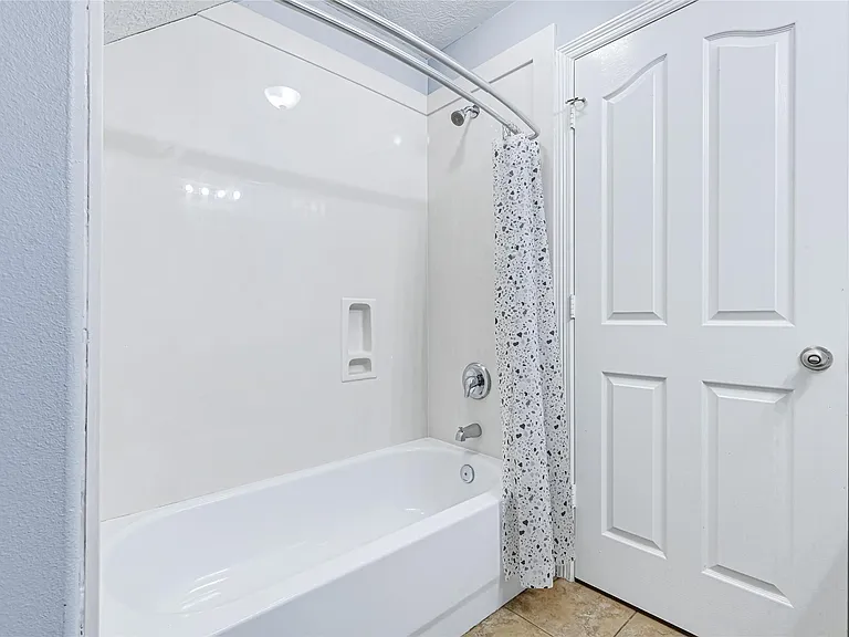 14007 Tobago Ct — Photo 22