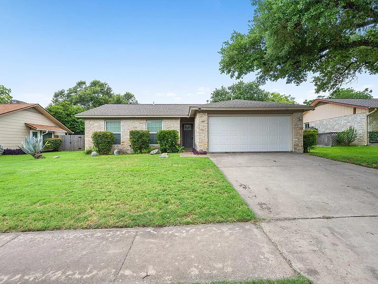 12902 Lamplight Village Ave — Photo 9