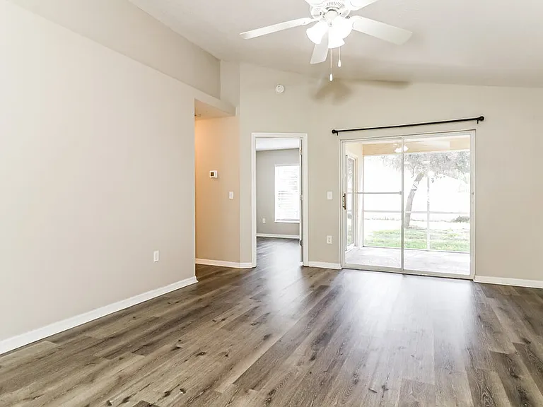 7918 Barclay Rd — Photo 4