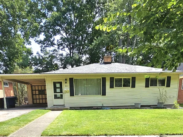 831 Russett Rd, Ann Arbor, MI 48103