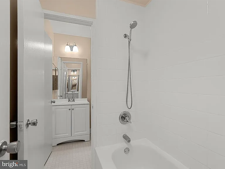 5478 Cedar Ln #C4 — Photo 23