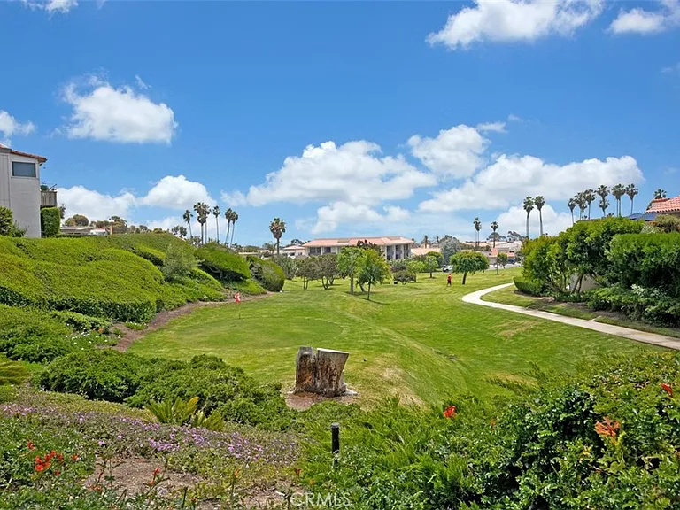 712 Calle Divino — Photo 48