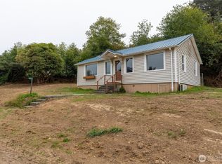 121 6th St, Clallam Bay, WA