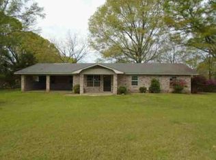 312 Salem Rd, Forest, MS 39074