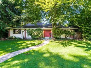 4 Lakeside Country Club Rd SW, Lakewood, WA 98498