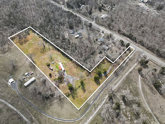 3rd image of 2510 Highway 231 S