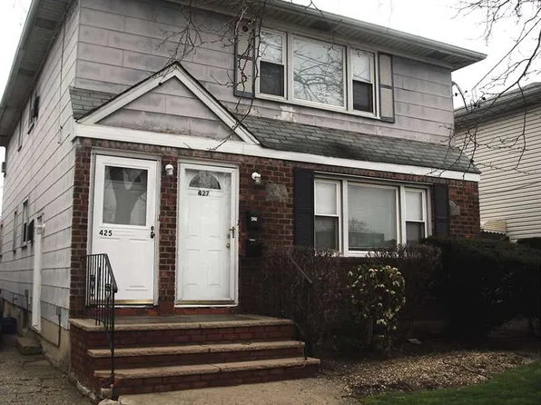 425-427 Front St, Hempstead, NY 11550