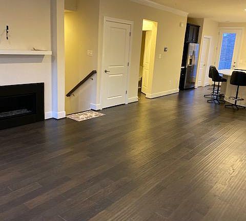 3rd image of 410 Crown Park Ave