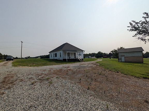 3rd image of 194 Johnson Rd