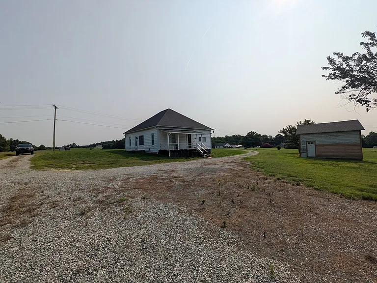 194 Johnson Rd — Photo 3