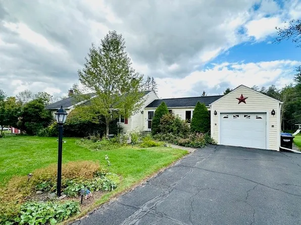 1926 Glenwood Rd, Vestal, NY 13850