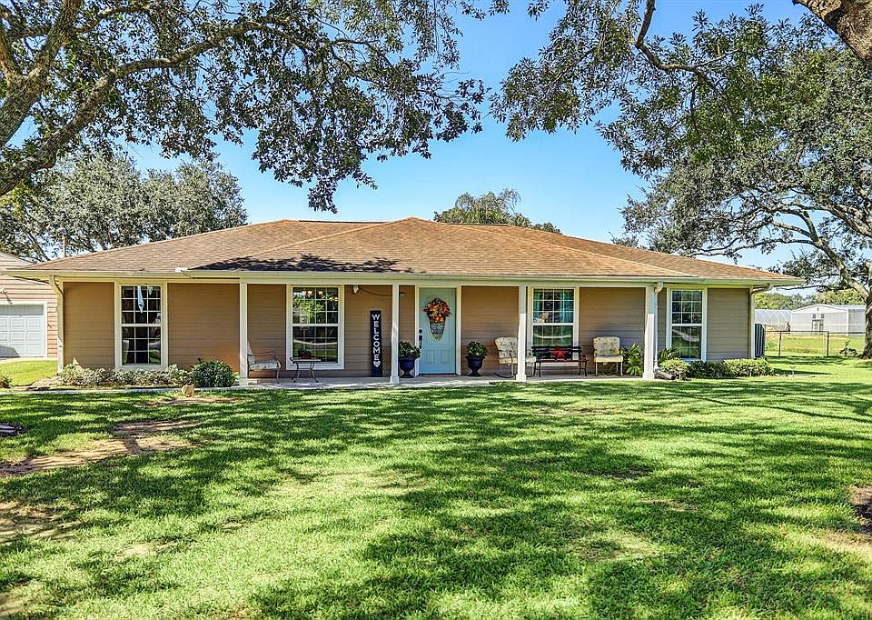 1st image of 10214 Gracie Ln