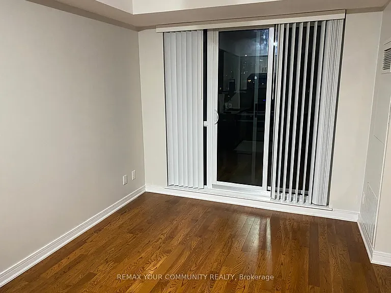 9191 Yonge St #518 — Photo 5
