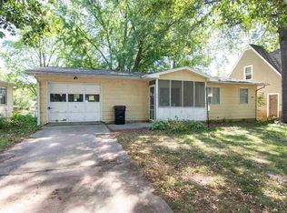 613 7th Ave, Coralville, IA 52241