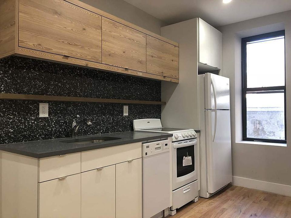 1st image of 530 E 22nd St APT 1C