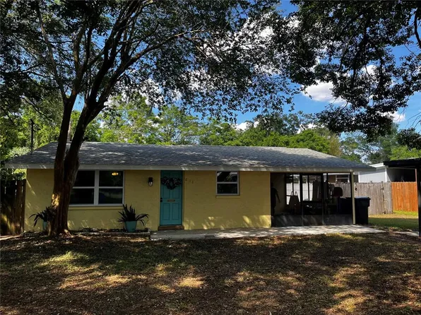 611 Oak Ridge Dr, Brandon, FL 33510
