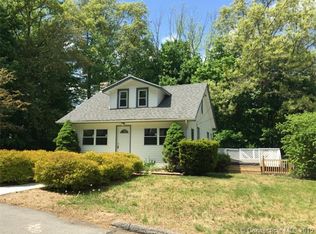 16 Oakland Rd, Amston, CT 06231