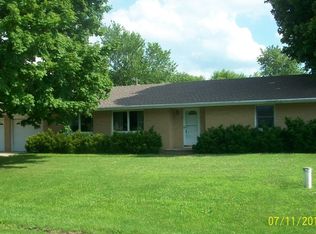 1973 Fleming St, Watseka, IL 60970