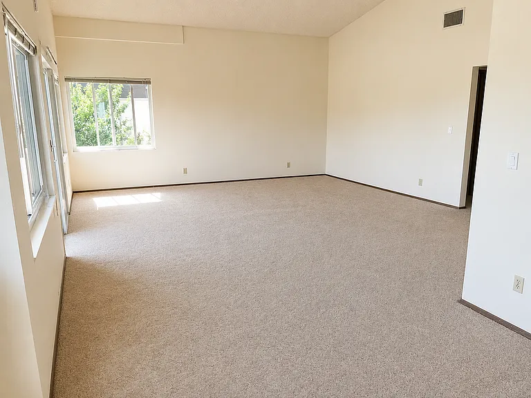 1416 NW 63rd St #3A — Photo 2