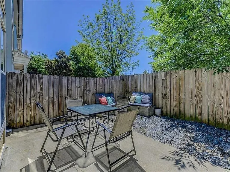 375 Highland Ave NE #606 — Photo 25