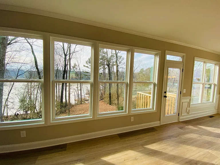 6960 Diana Cir — Photo 24