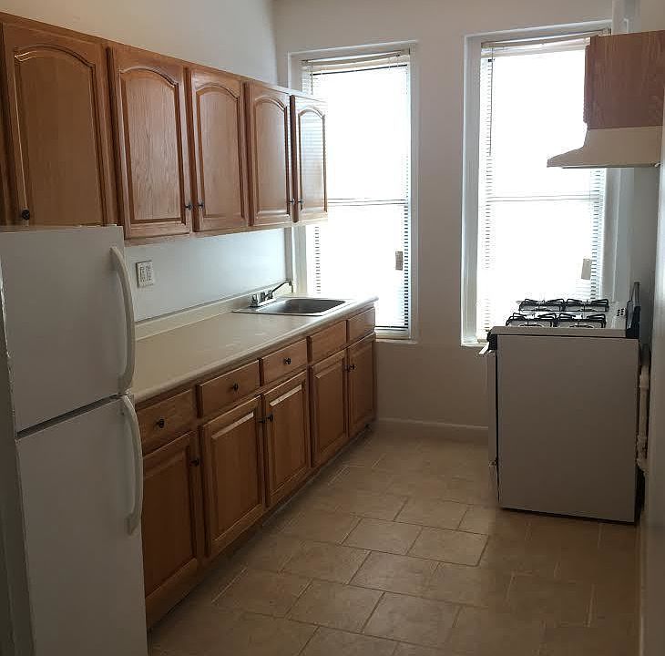 1st image of 225 Parkside Ave APT 5M