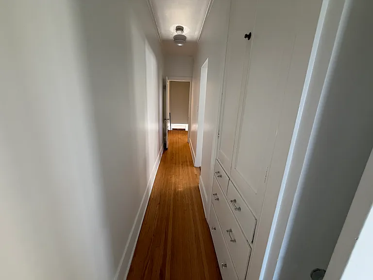 1504 1/2 S Bronson Ave — Photo 12