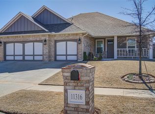 11316 SW 41st Ter, Mustang, OK 73064