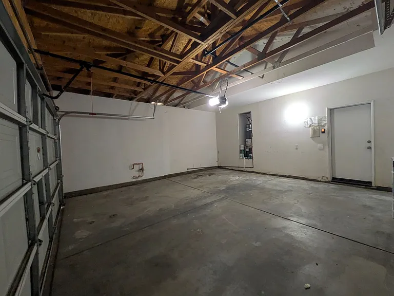 28623 Avalon Ave — Photo 24