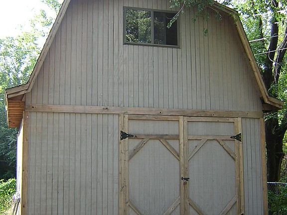 18X16 two story barn