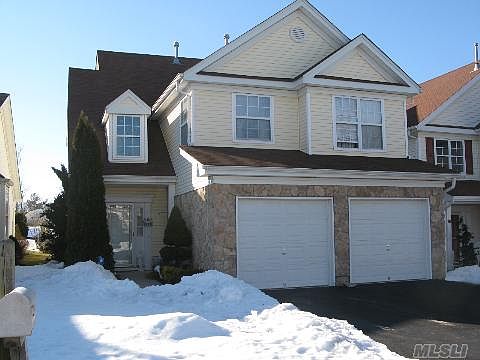 1st image of 14 Julia Cir