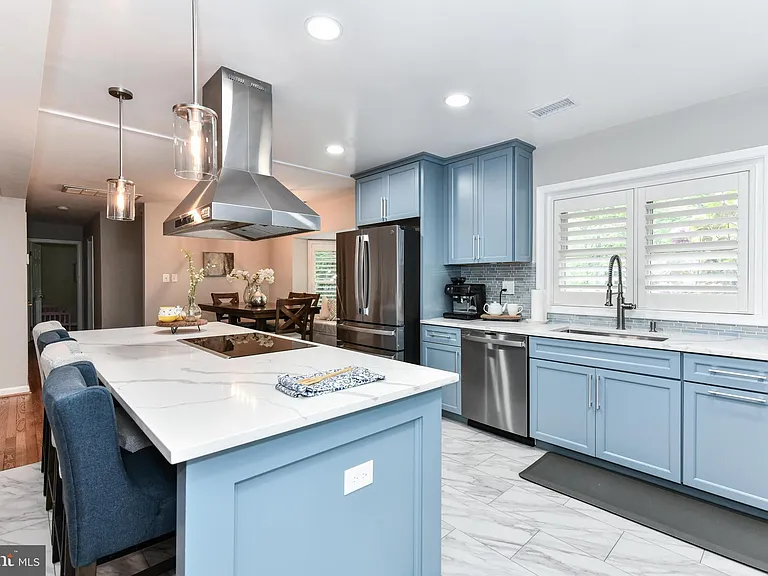 14 Oak Ln — Photo 5