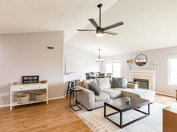 5th image of 1546 Taramore Dr APT 304