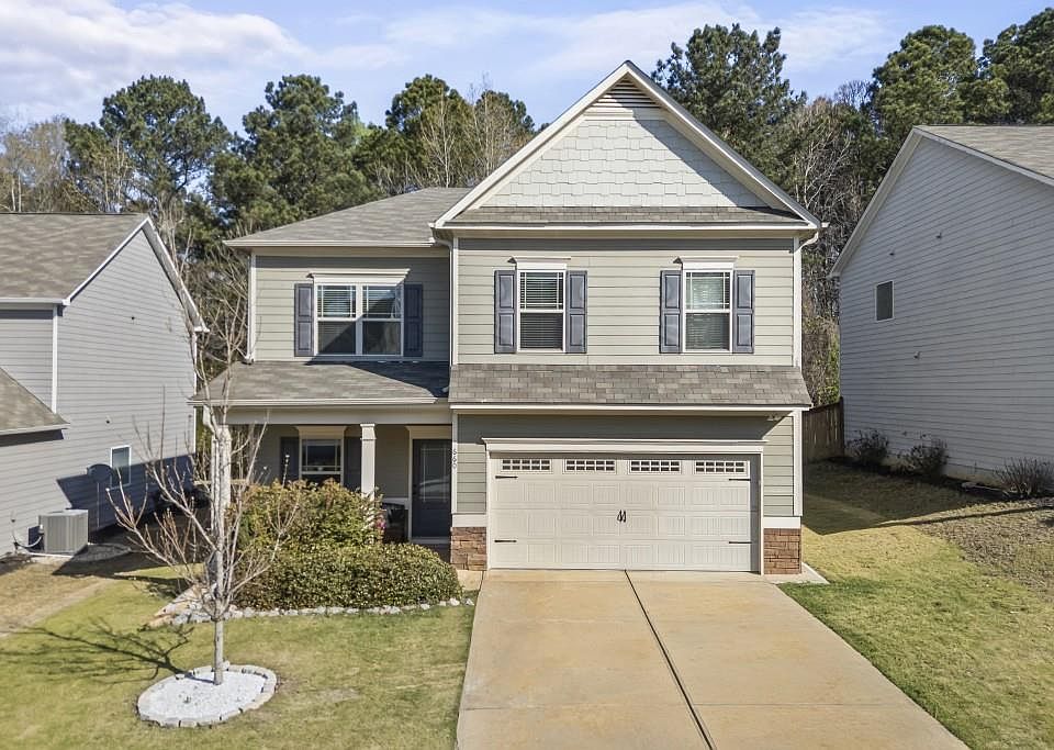 1st image of 660 Country Ridge Dr