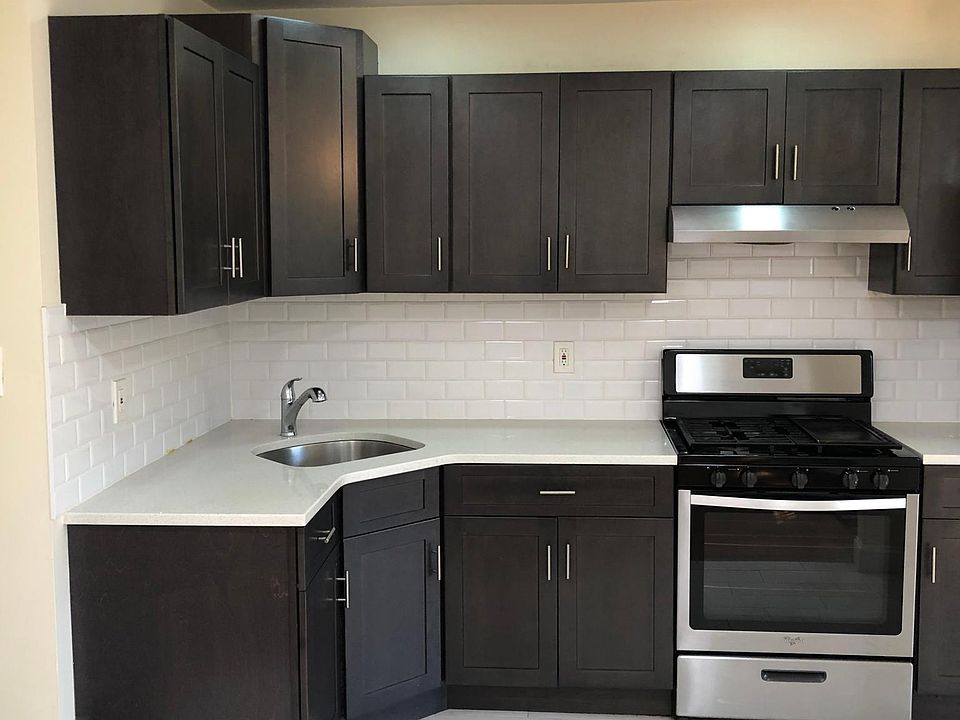 1st image of 1-101 Fifteen Seaview Ave #1