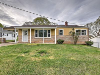 324 Holston Dr, Mt Carmel, TN, 37645