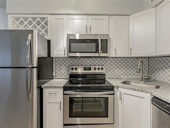 2nd image of 3712 W Cass St APT 13