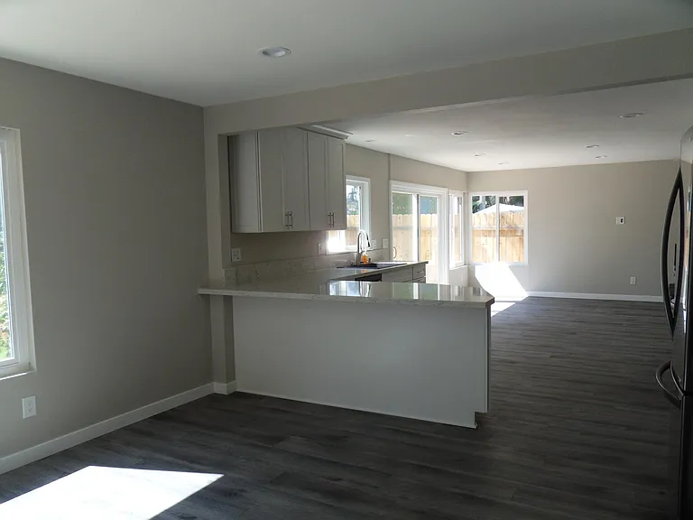 1439 Valleda Ln — Photo 5