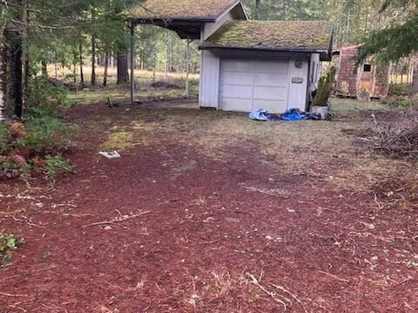 621 N Rainbow Way E, Hoodsport, WA 98548