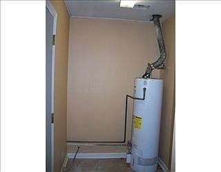 5th image of 640 Taylorbrook Dr