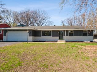 2947 Howard St N, Maplewood, MN 55109