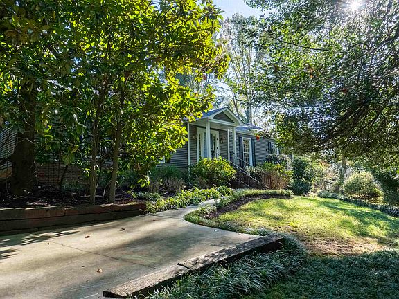 2nd image of 208 Cape Charles Dr