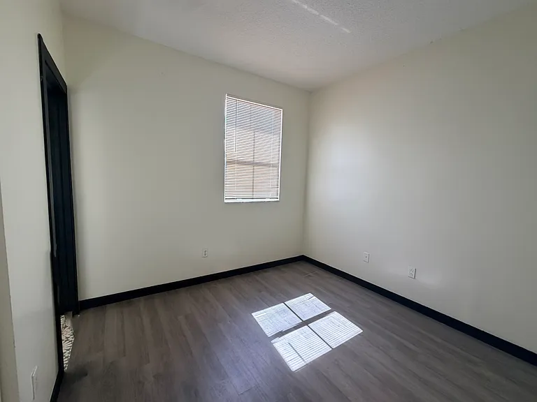 4953 Tradewinds Ter — Photo 19